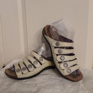 Dansko Janie Sandals Ivory Leather Medallion Straps Cork Sole 38 Boho Granola